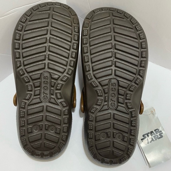 ‼️‼️🚨SOLD 🚨‼️‼️Star Wars Chewbacca Crocs Clogs - Picture 12 of 12